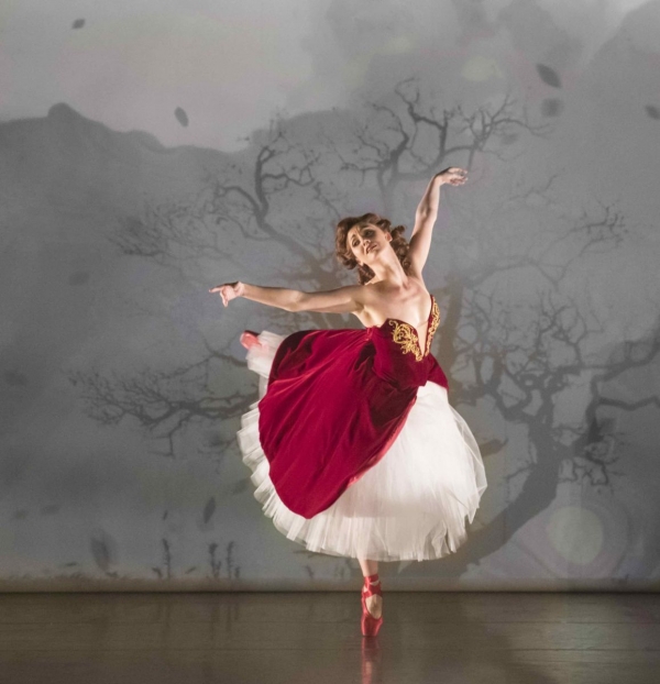 The Red Shoes – Ashley Shaw as Victoria Page