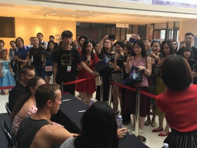 Signing autographs at Tianqiao Performing Arts Centre